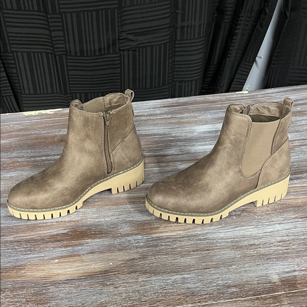 Very G Tan Ankle Booties